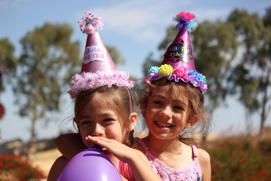 Πώς γιορτάζονται τα γενέθλια σε όλο τον κόσμο;  Tο Starfan.gr συγκέντρωσε τα πιο ξεχωριστά έθιμα γενεθλίων !