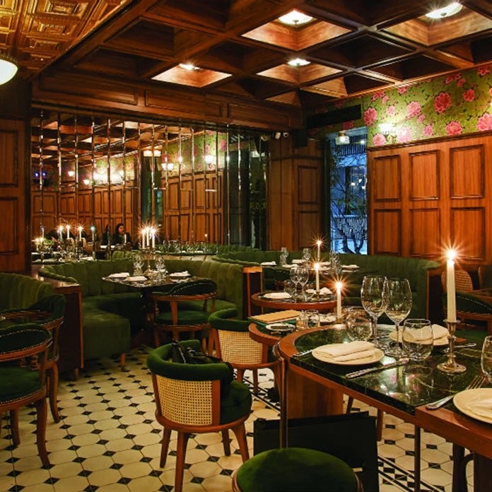 Οι λάτρεις της γαλλικής κουζίνας, έχουν το δικό τους restaurant στην καρδιά της Αθήνας, στο Κολωνάκι, τη Brasserie Lorraine.