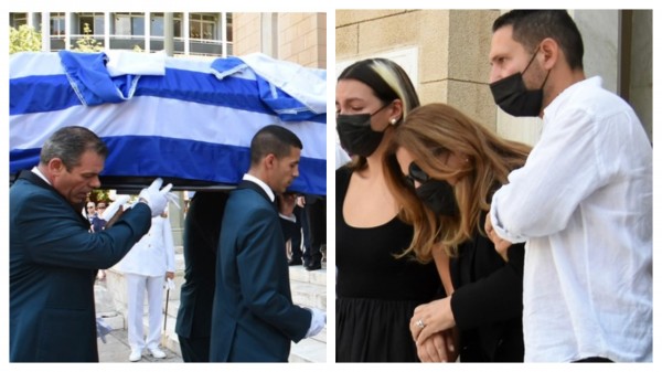 Υποβασταζόμενη η Δέσποινα Μοιραράκη στην κηδεία του συζύγου της, Γιάννη Κοντούλη