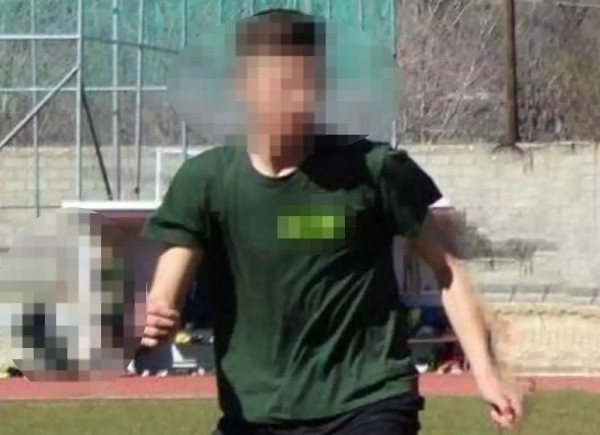 Έχασε την ζωή του 20χρονος ποδοσφαιριστής  στην Καρδίτσα.  Έχασε τις αισθήσεις του στον αγώνα .