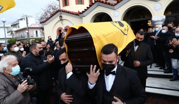 Η ΑΕΚ αποχαιρέτησε το μεσημέρι του Σαββάτου τον εμβληματικό αρχηγό της, Στέλιο Σεραφείδη